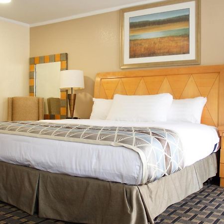 Mount Royal Inn Adams ภายนอก รูปภาพ