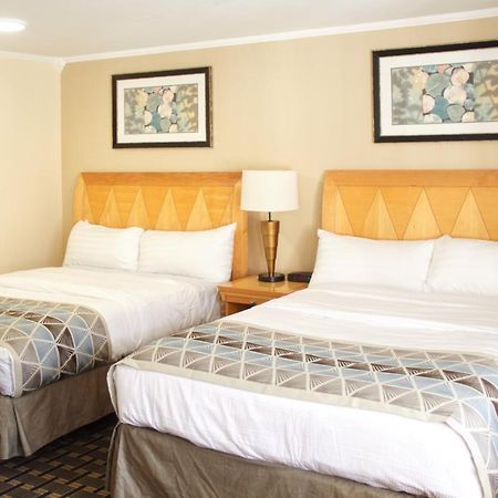 Mount Royal Inn Adams ภายนอก รูปภาพ